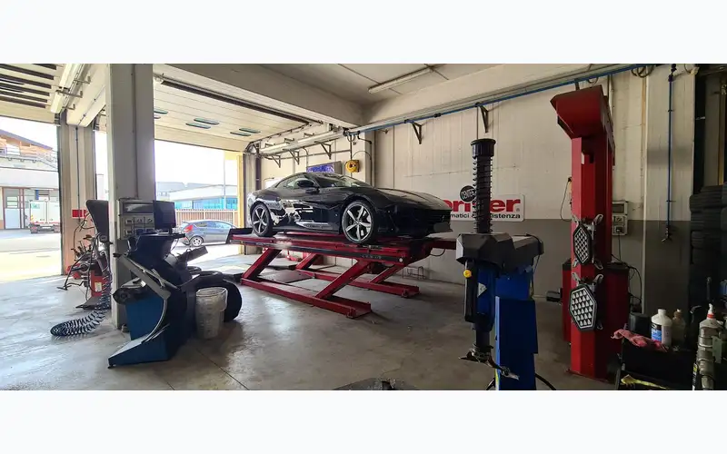 Foto dell'officina Armeni Pneumatici