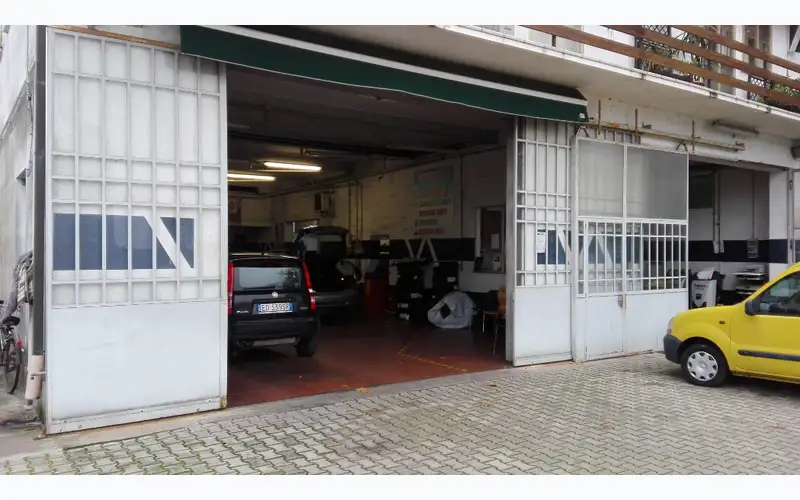 Foto dell'officina Autoriparazioni Antonioli