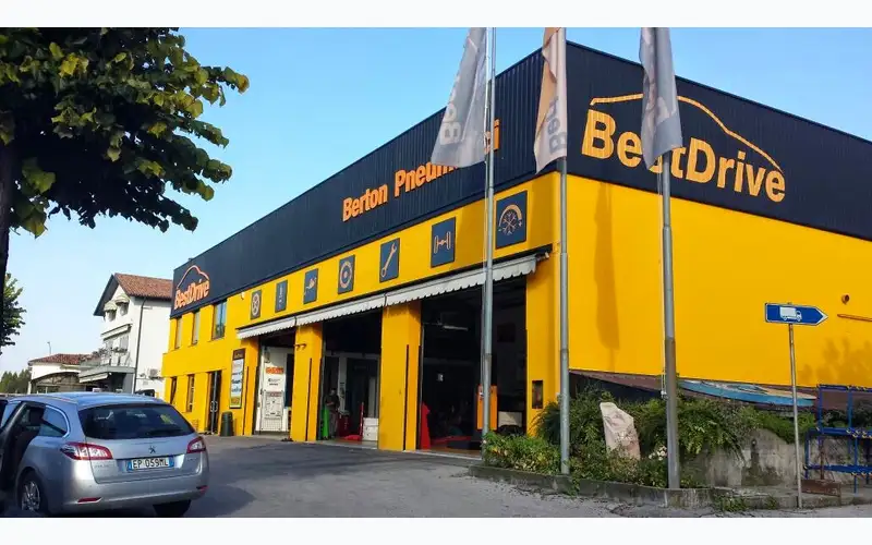 Foto dell'officina Berton Pneumatici S.n.c.