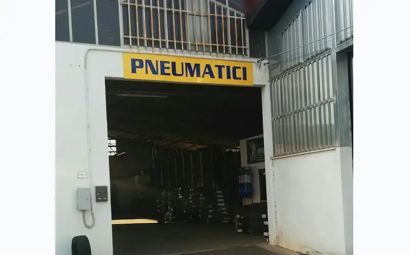 Foto dell'officina Best Tire S.r.l.