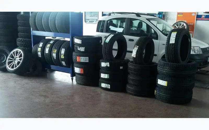 Foto dell'officina Boncompagni Gomme