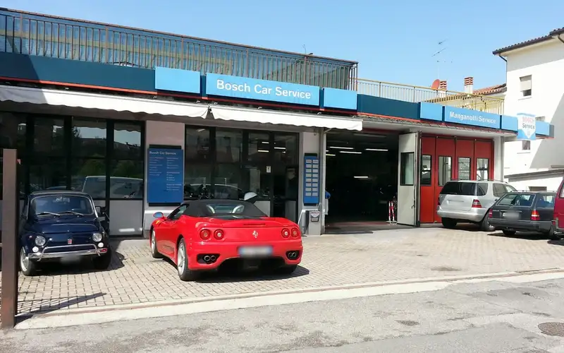 Foto dell'officina Bosch Car Service - Manganotti Service Officina Elettrauto