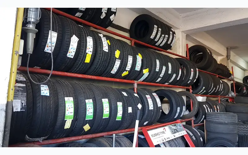 Foto dell'officina Box Della Gomme S.r.l.