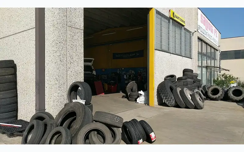 Foto dell'officina Buratti Gomme S.a.s.