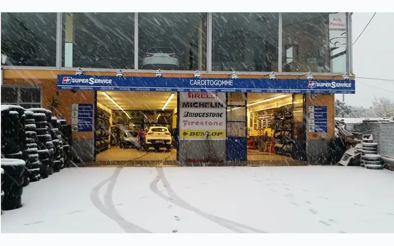 Foto dell'officina Cardito Gomme