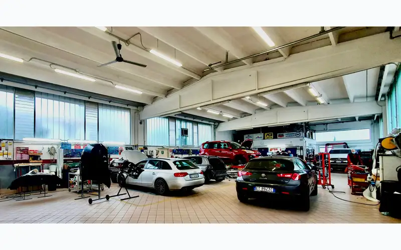 Foto dell'officina Carrozzeria F.lli Bucarelli