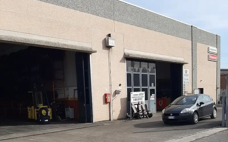 Foto dell'officina Casa Del Pneumatico