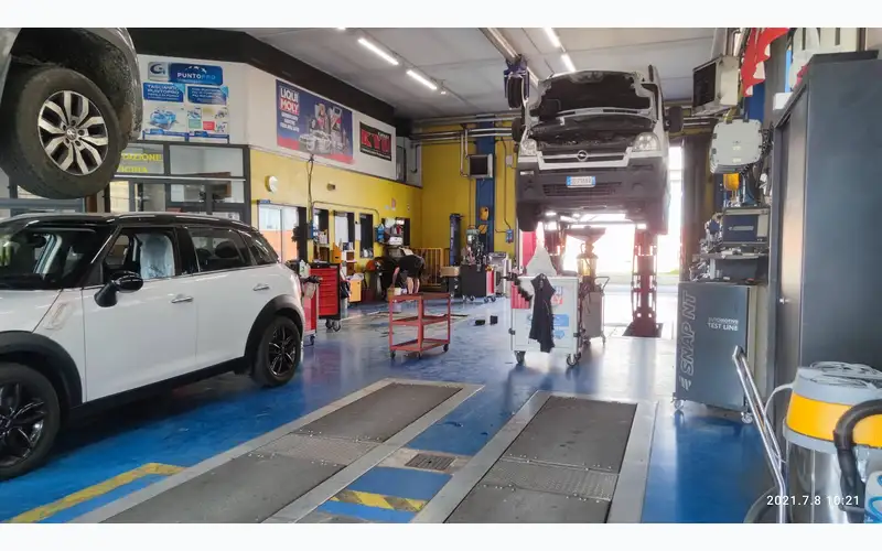 Foto dell'officina Central Gomme Di Colligiani – - Mastro Michelin