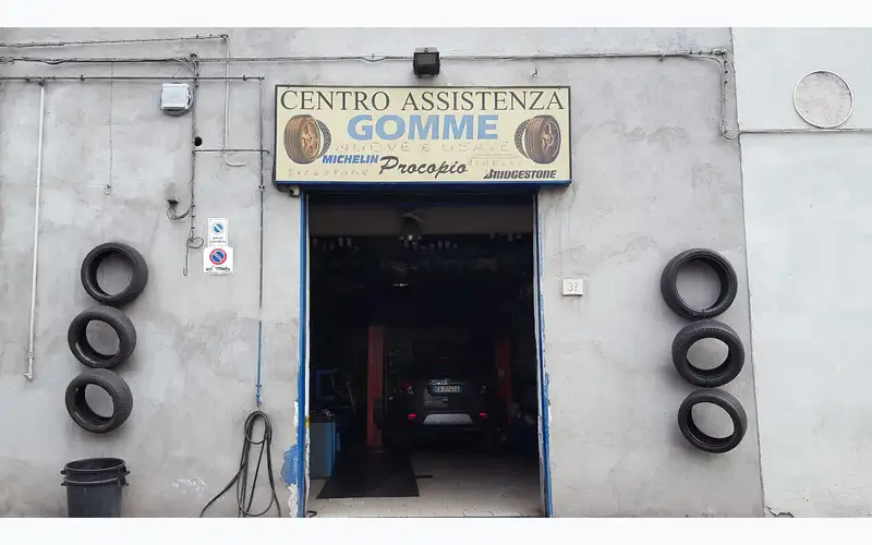 Foto dell'officina Centro Assistenza Gomme Procopio