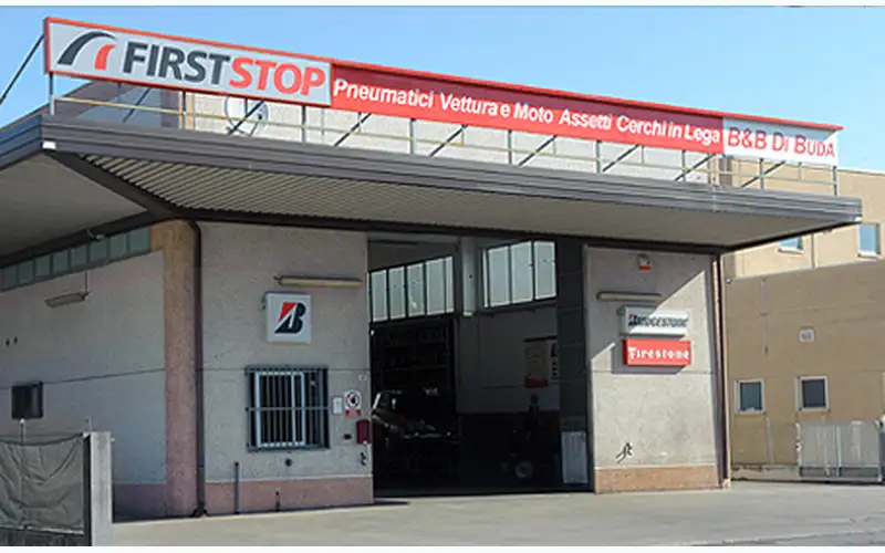 Foto dell'officina Centro First Stop Gommista B & B