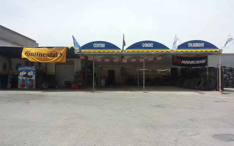 Foto dell'officina Centro Gomme D'Ambrosi - Jack Gomme