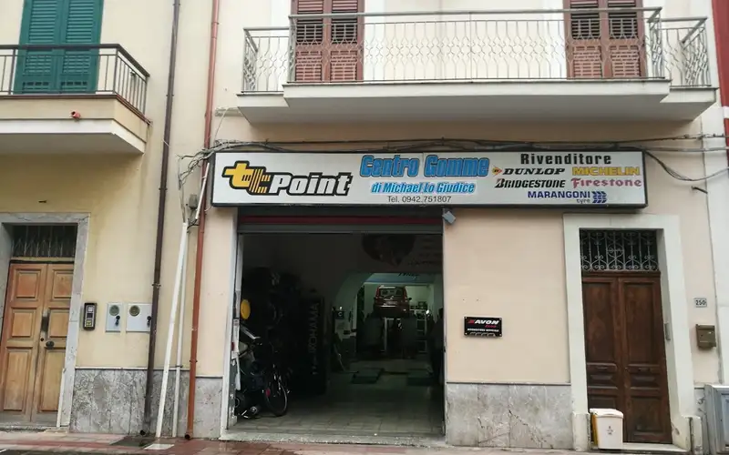 Foto dell'officina Centro Gomme Di Lo Giudice Michael