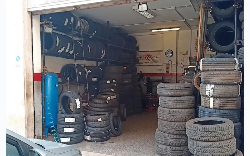 Foto dell'officina Centro Pneumatici Scarabicchi