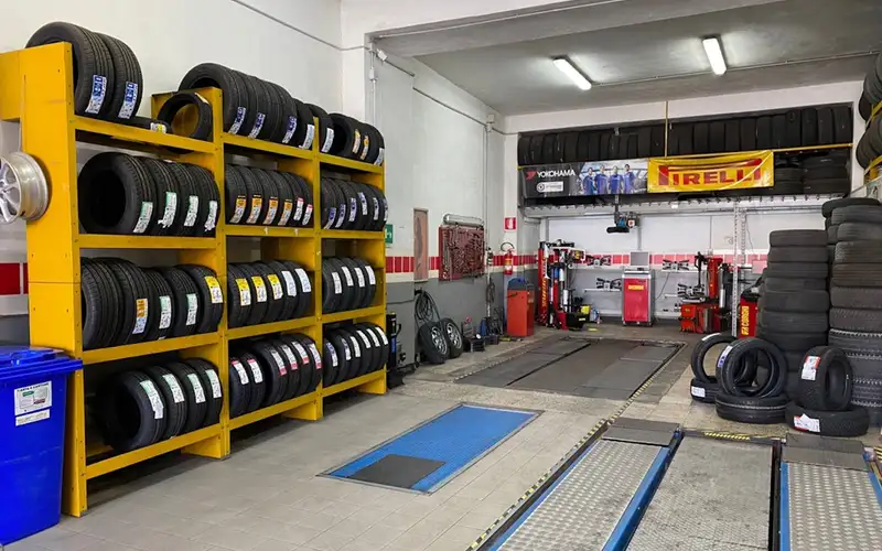 Foto dell'officina Centro Revisioni Vitró S.r.l.
