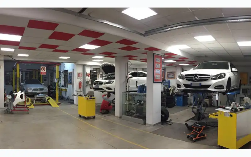 Foto dell'officina Coras F.lli Serman