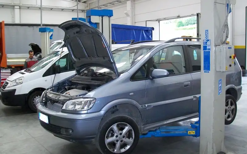 Foto dell'officina D'Ascenzo Car