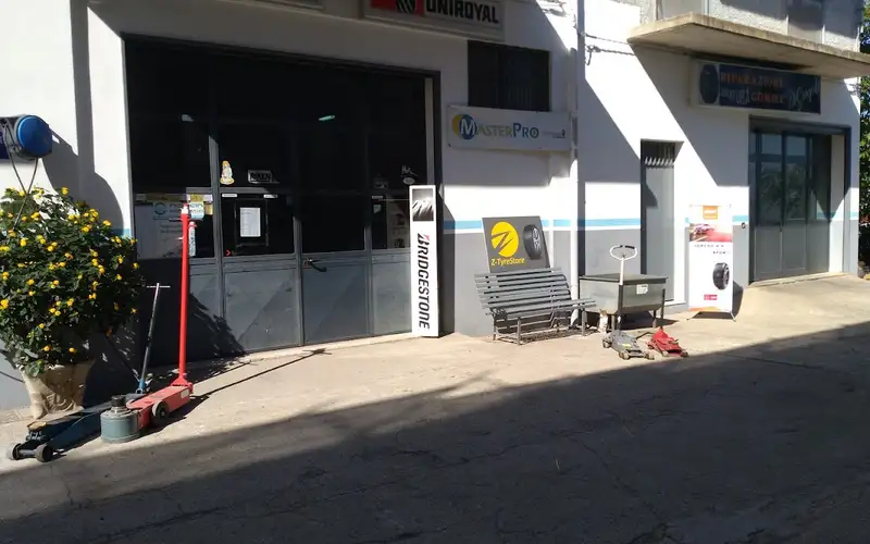 Foto dell'officina Di Grigoli Gomme