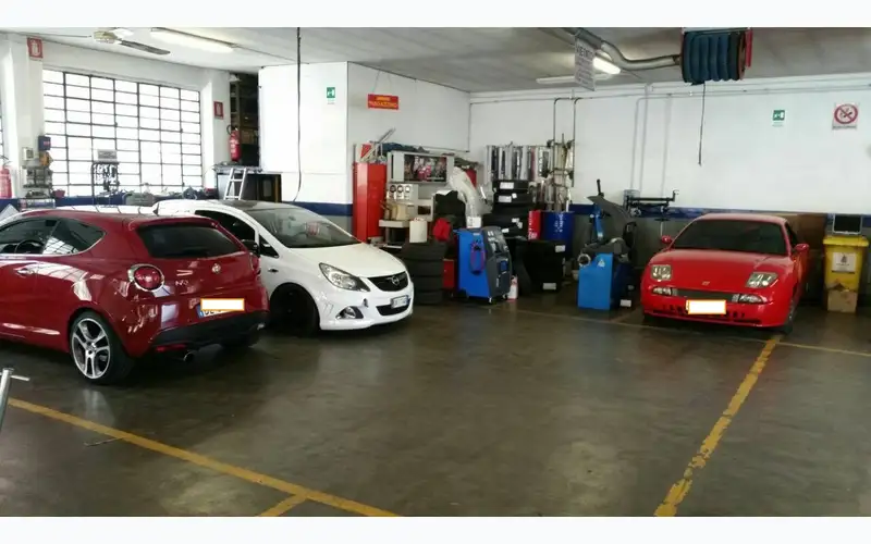 Foto dell'officina Digregorio F. Lli S.n.c.