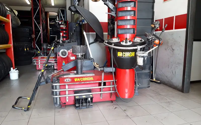 Foto dell'officina Donato Gomme & Service