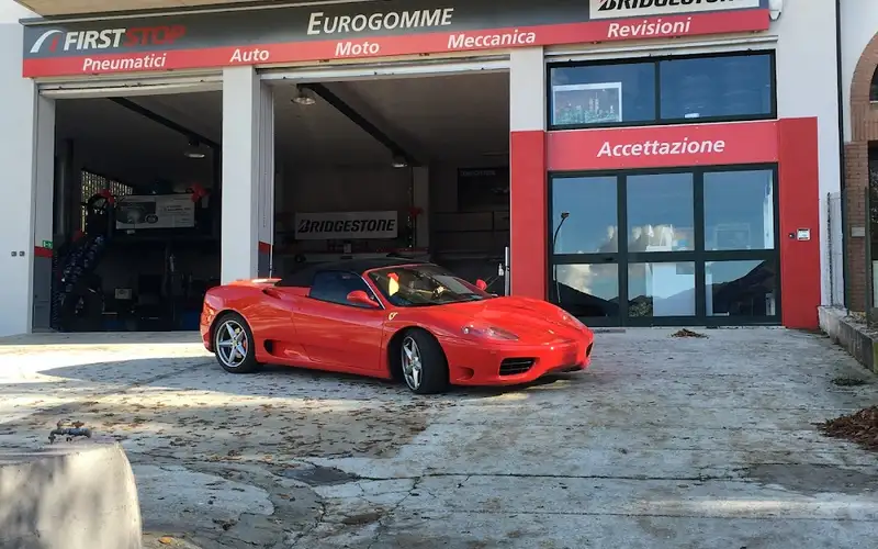 Foto dell'officina Eurogomme di Greco Giuseppe