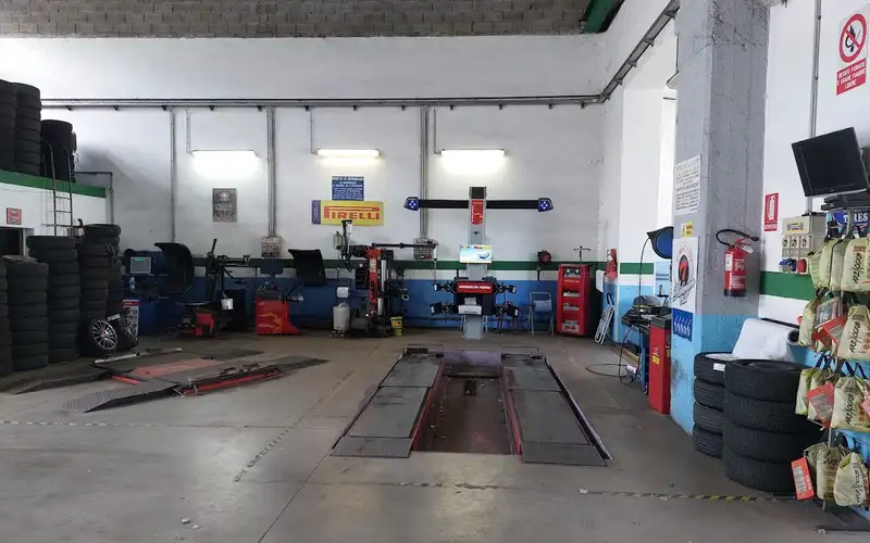 Foto dell'officina Eurogomme Di Lomazzi & C. S.n.c.