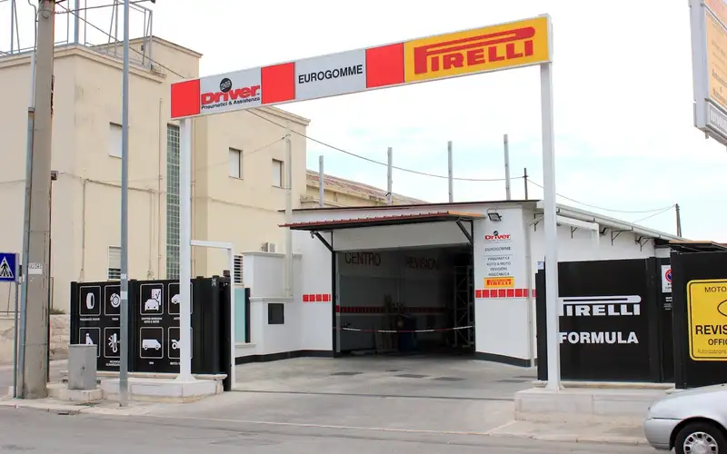 Foto dell'officina Eurogomme Di Santoro Vincenzo