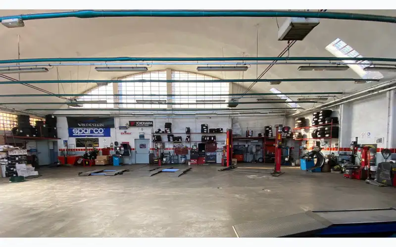 Foto dell'officina Eurogomme S.a.s. Di Calabro' Andrea & C.