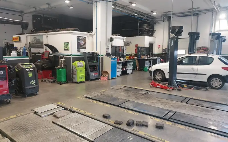 Foto dell'officina Euromaster Costa Pneumatici