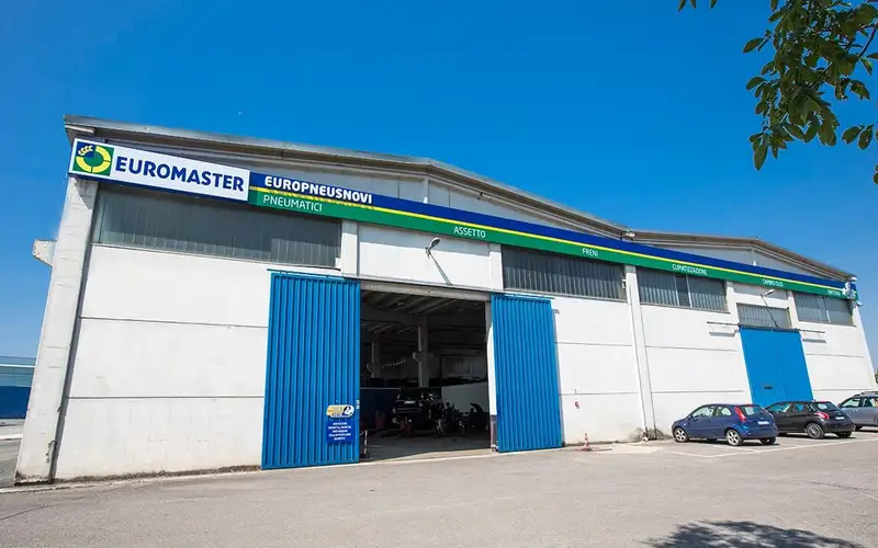 Foto dell'officina Euromaster Europneus Novi