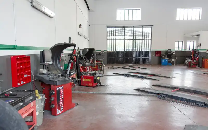 Foto dell'officina Euromaster F.lli Martiri