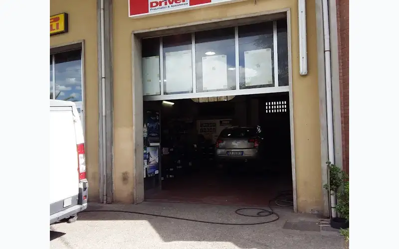 Foto dell'officina Euromaster Speronello