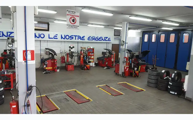 Foto dell'officina Ferrera Pneumatici