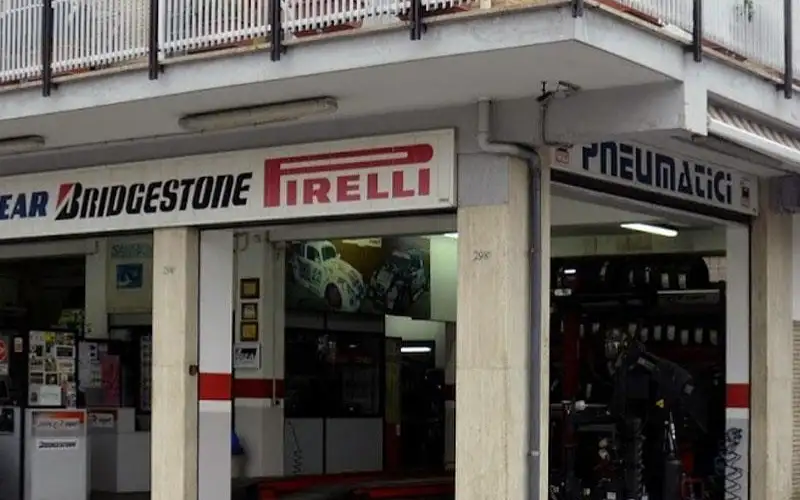 Foto dell'officina Ferretti Gomme - Roma