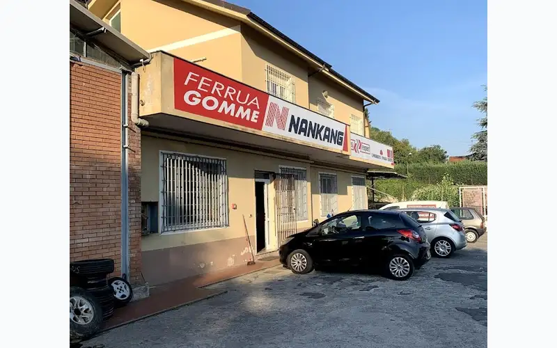 Foto dell'officina Ferrua Gomme Pneus Expert
