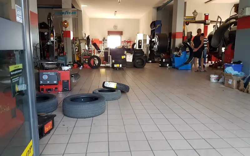 Foto dell'officina Ffpneus Di Fruci Francesco