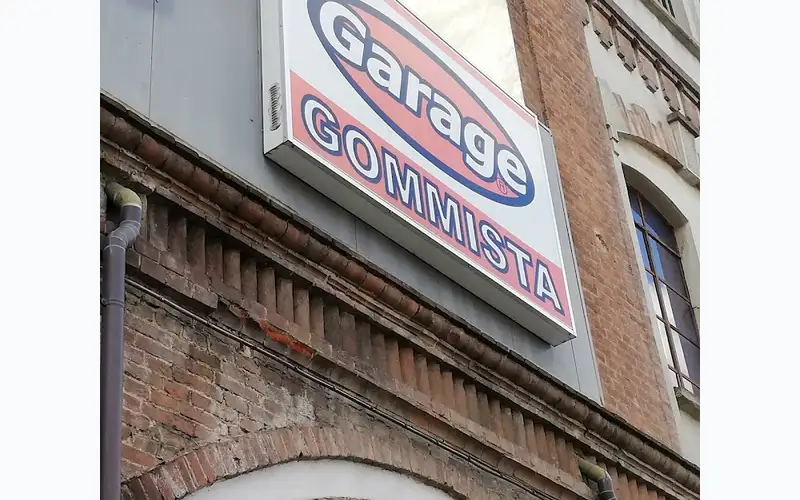 Foto dell'officina First Stop Garage Tyres