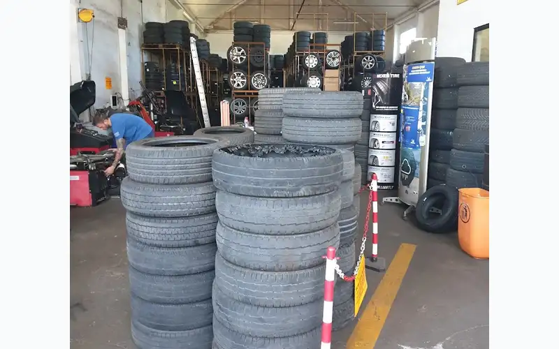 Foto dell'officina F.lli Fabbri S.r.l.