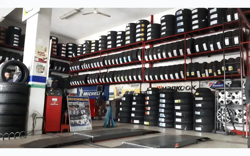 Foto dell'officina Franco Gomme Di Lo Giacco Francesco