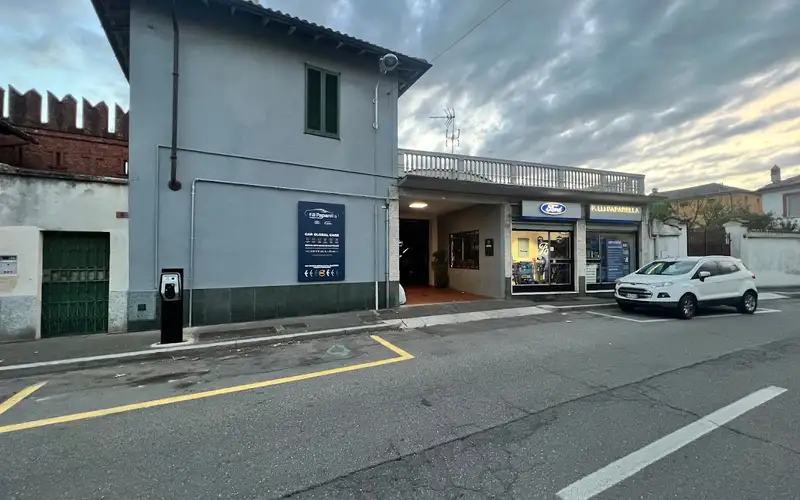 Foto dell'officina Fratelli Paparella