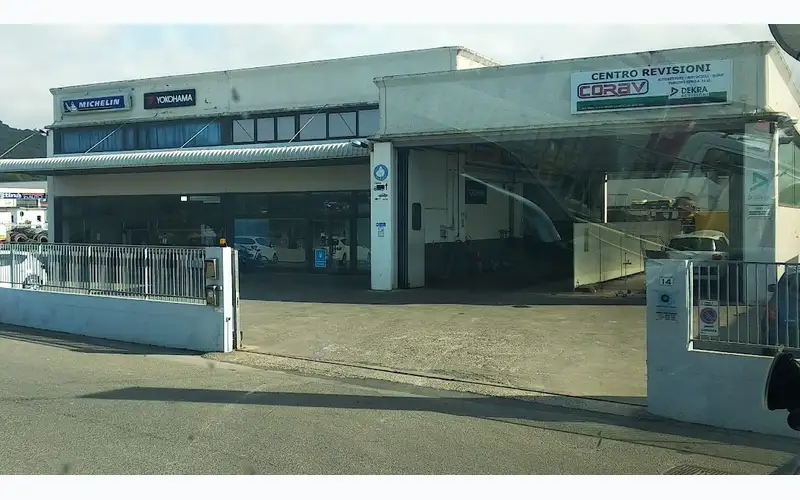 Foto dell'officina Gambassini S.r.l. - Mastro Michelin