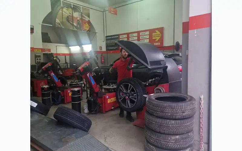 Foto dell'officina Giannini F. Lli S.r.l.
