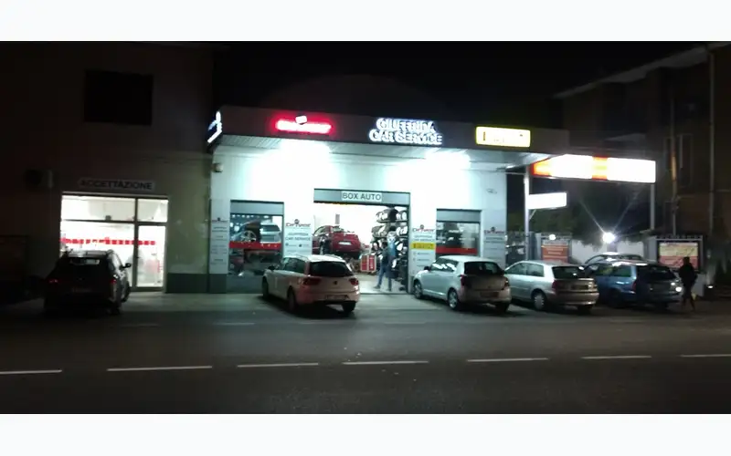 Foto dell'officina Giuffrida Car Service S.r.l.