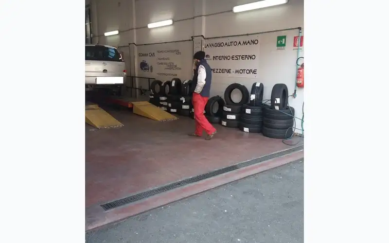 Foto dell'officina Gomma Car 2013 di Sardi Fabio e C.