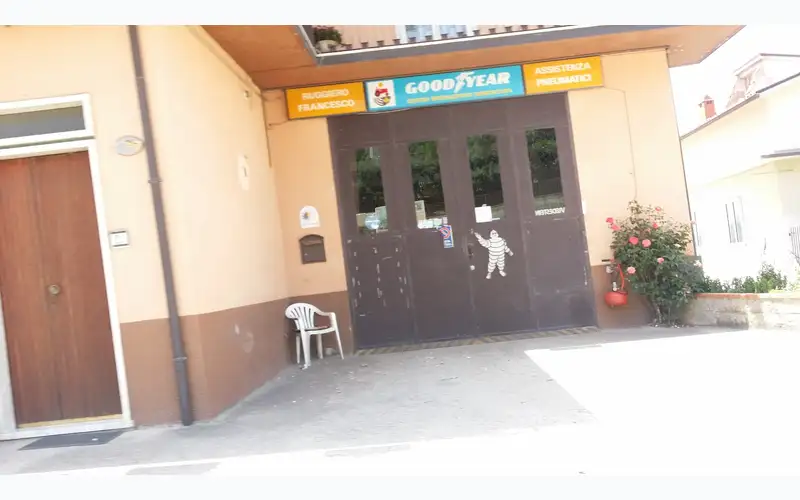 Foto dell'officina Gommauto di Ruggiero