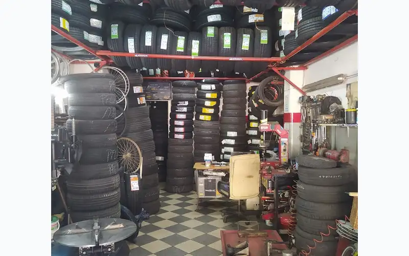 Foto dell'officina Gomme Auto e Moto di Davide Monte