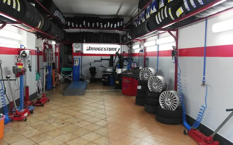 Foto dell'officina Gommista Battiato