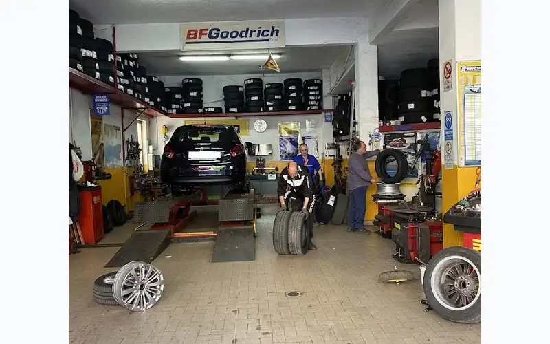 Foto dell'officina Gommisti Orlando Lagonegro