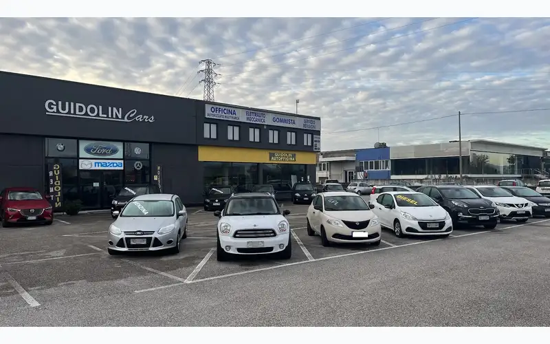 Foto dell'officina Guidolin Service Car