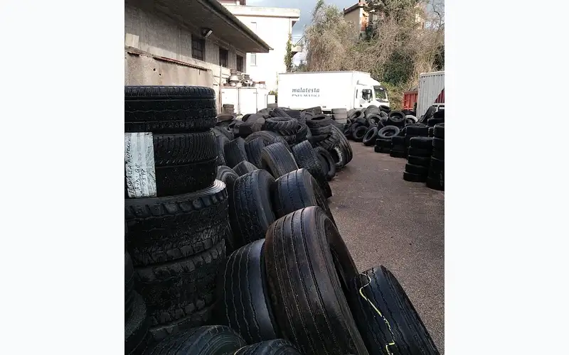 Foto dell'officina Italpneus S.r.l.