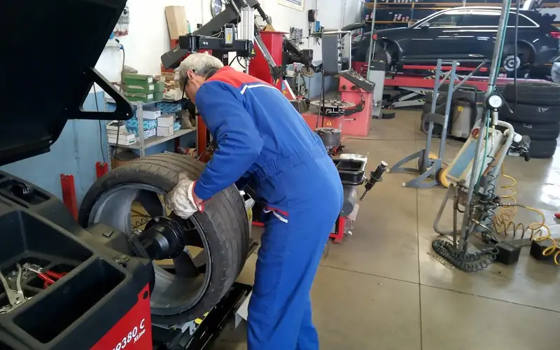 Foto dell'officina Landozzi Gomme